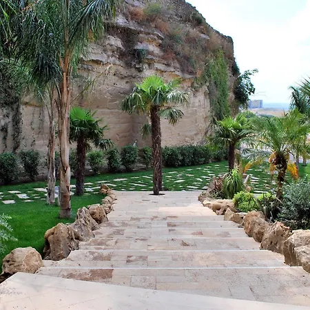 Sant'alphio Palace Hotel 4*