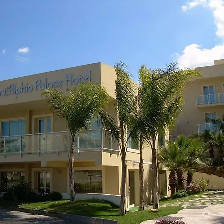 Sant'alphio Palace מלון