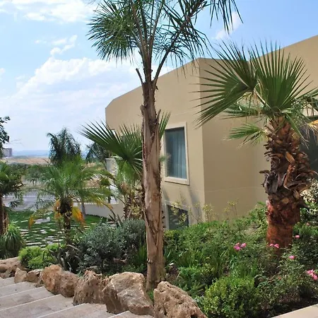 Sant'alphio Palace מלון 4*