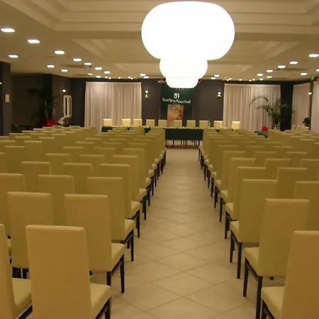 מלון Sant'alphio Palace