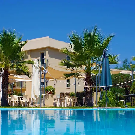 Sant'alphio Palace 4*