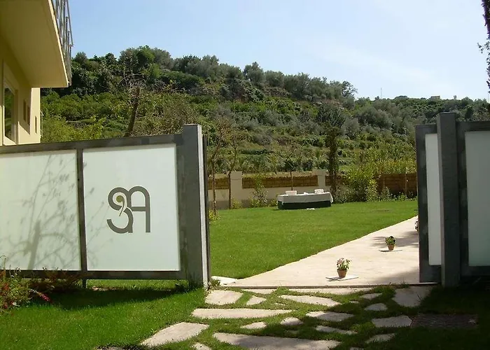 Sant'alphio Palace 4*