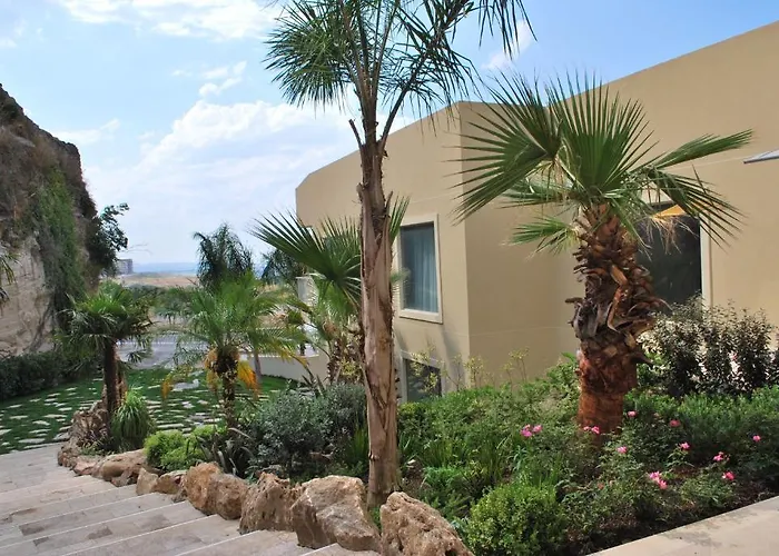 Sant'alphio Palace Hotel 4*